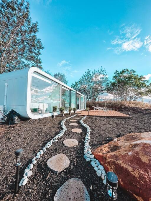 Modern Off Grid Tiny Home! 哈莱伊瓦 外观 照片